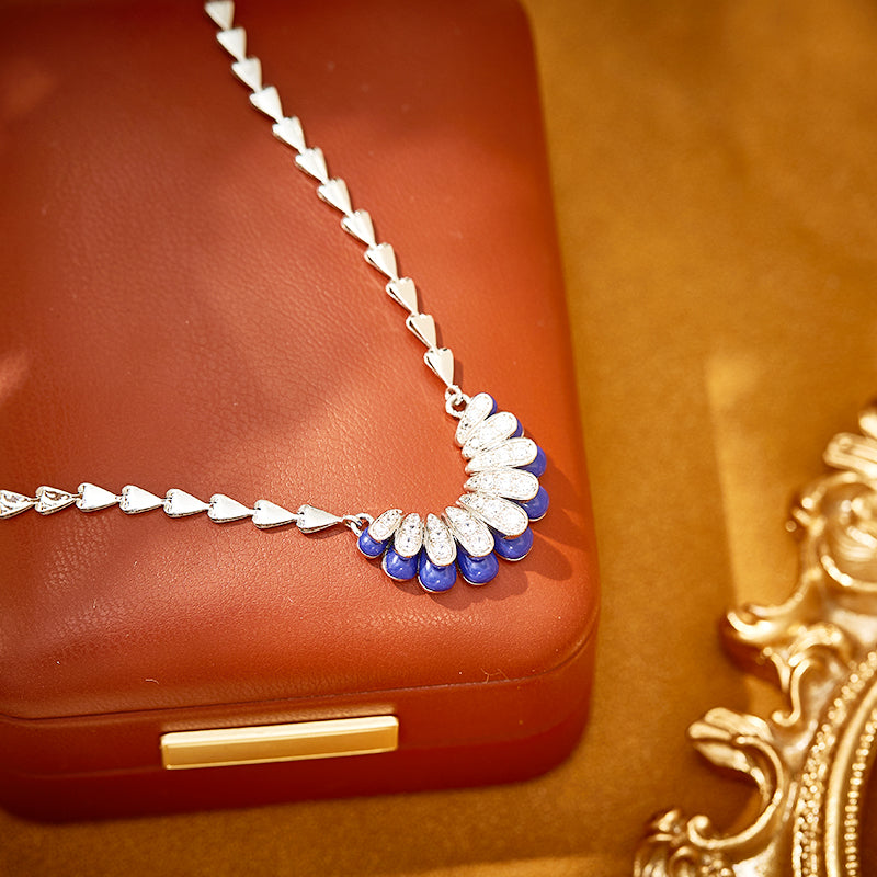 Midnight Halo - Set of Necklace & Earrings