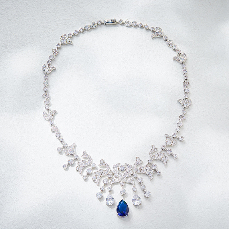 Midnight Wings - Set of Necklace & Earrings