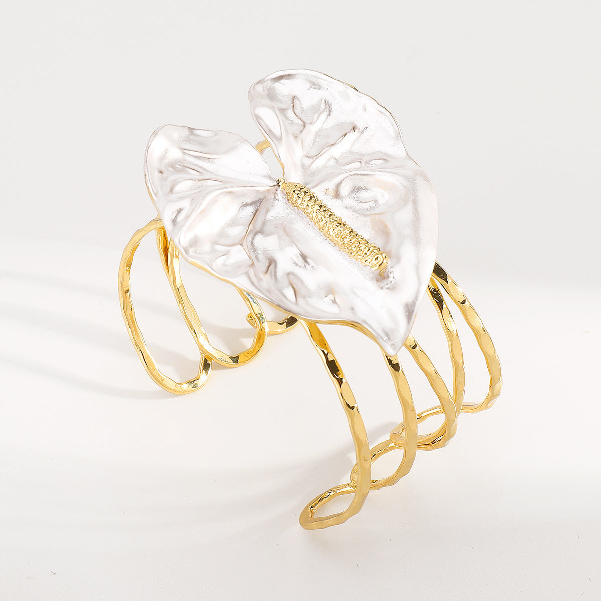 Heartleaf Halo Cuff