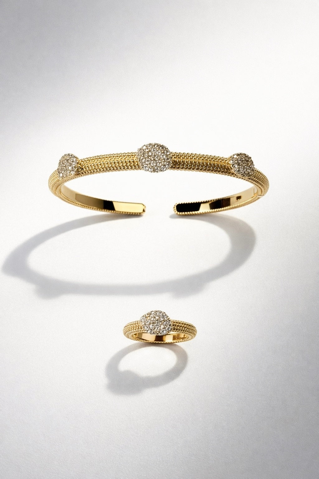 Palmolova - Bangle & Ring