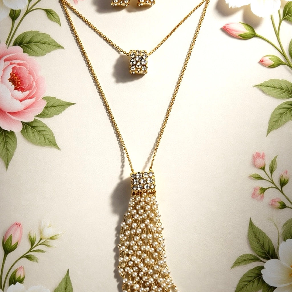 Pearl Glow Tassels Set