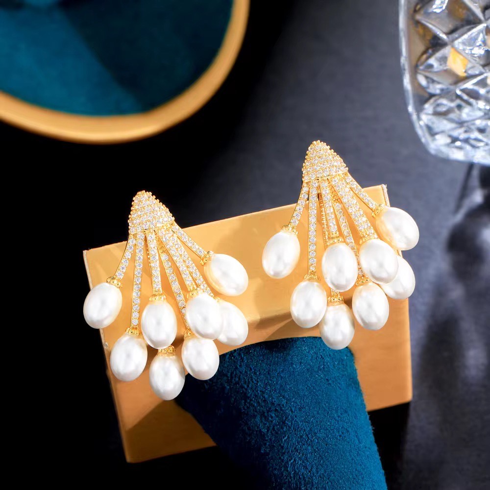 Pearl Glory Earrings