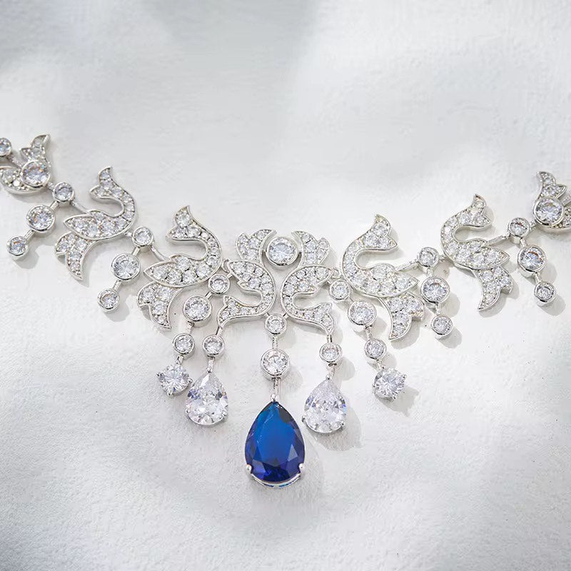 Midnight Wings - Set of Necklace & Earrings