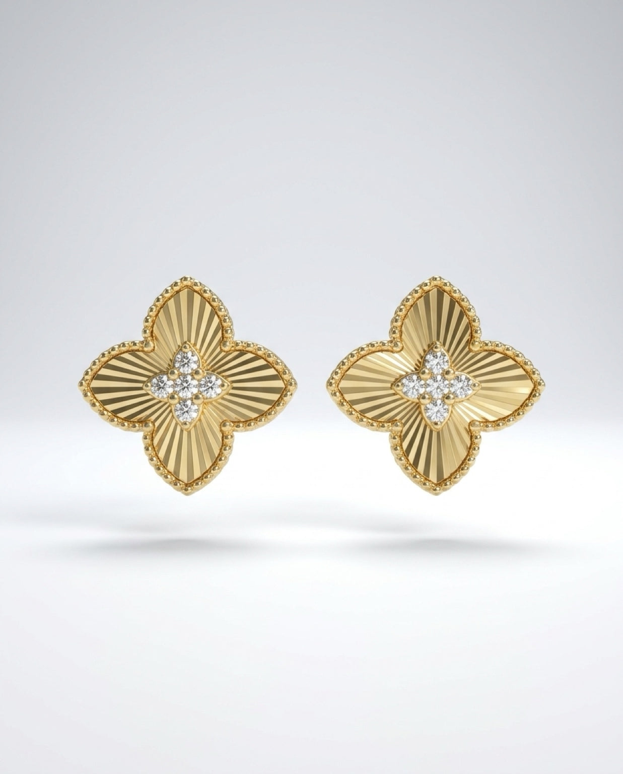 Clover Luxe Gold