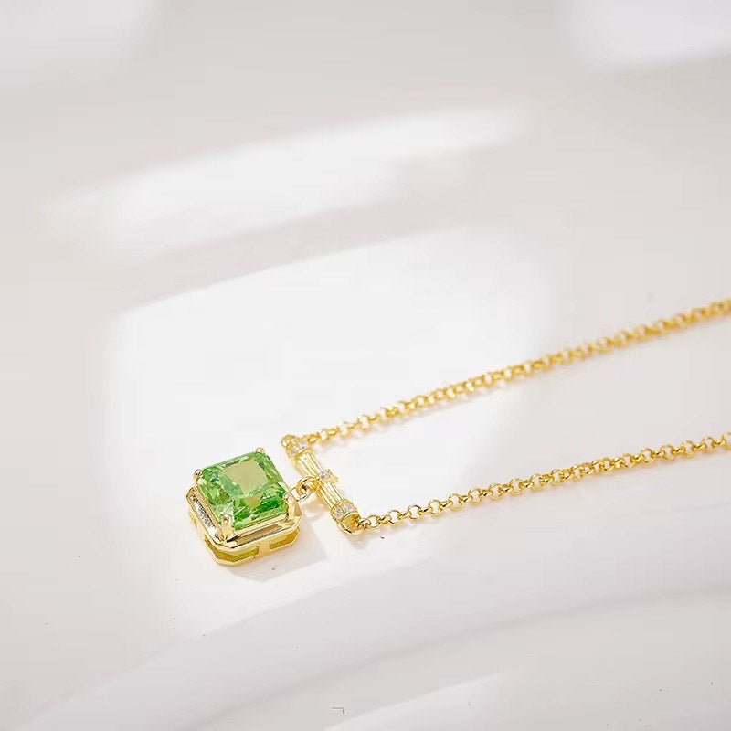 Garden Glint  - Chain with Pendant