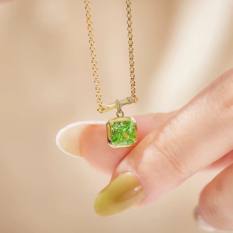 Garden Glint  - Chain with Pendant