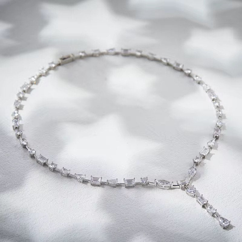 Celestia Drops - Set of Necklace & Earrings