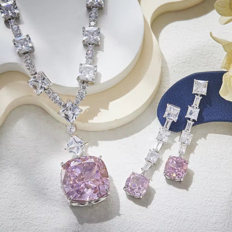 Rose Blaze - Set of Necklace & Earrings