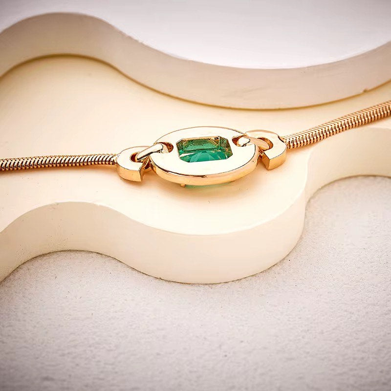 Green Flame- Necklace
