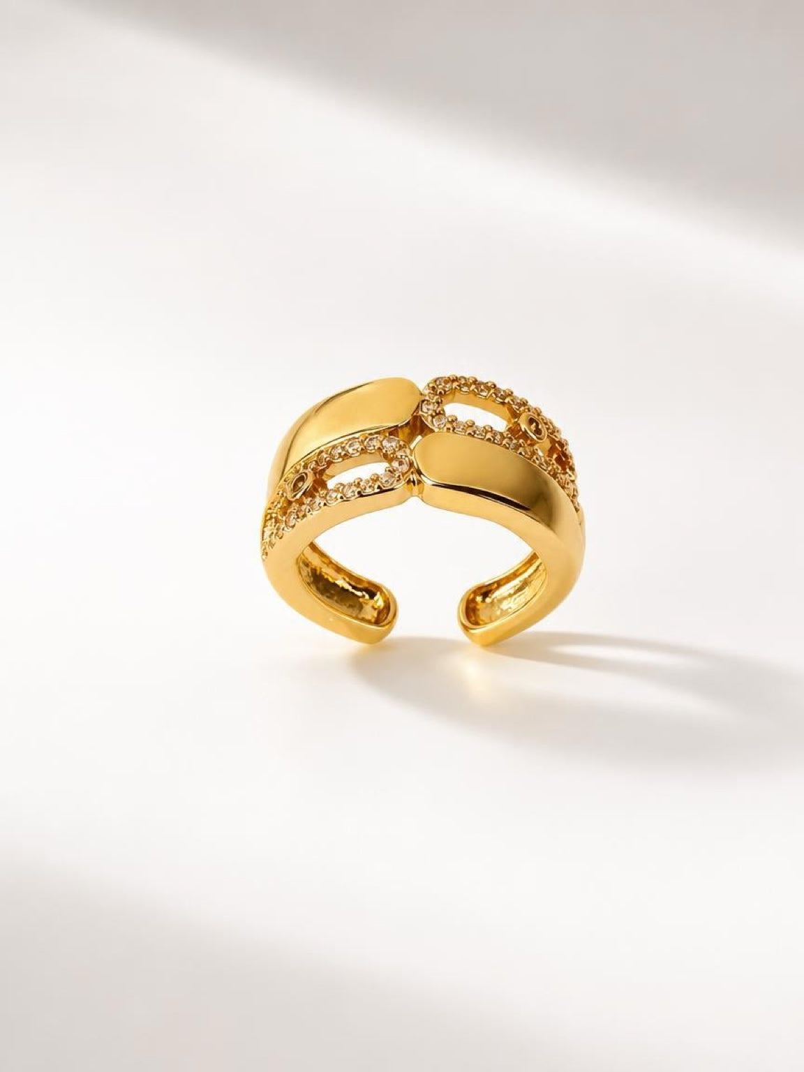 Amara Gold - Bangle & Ring