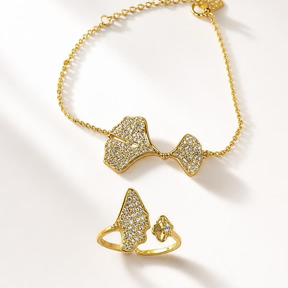 Aureate - Bracelet & Ring