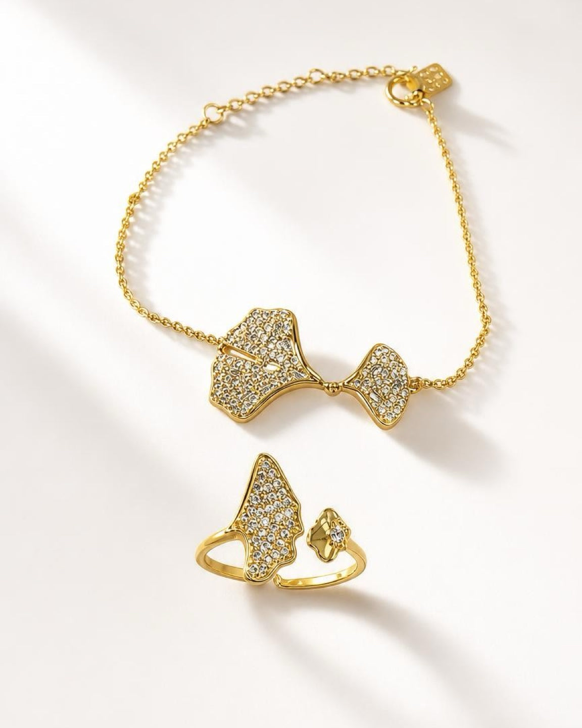 Aureate - Bracelet & Ring