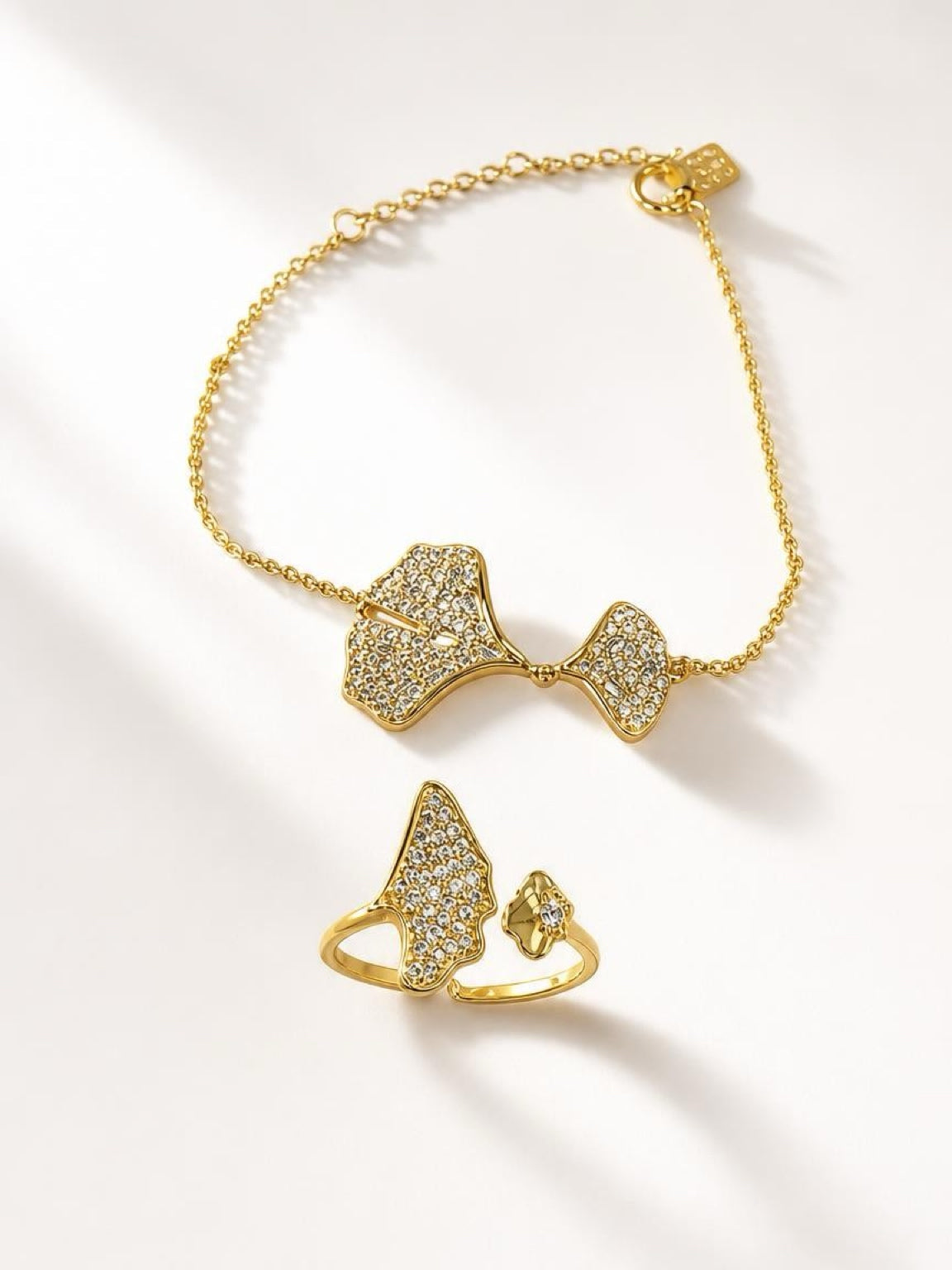 Aureate - Bracelet & Ring