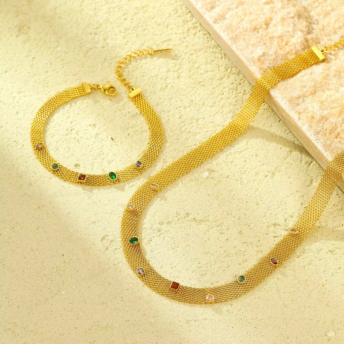 Gold Weave Necklace & Bracelet