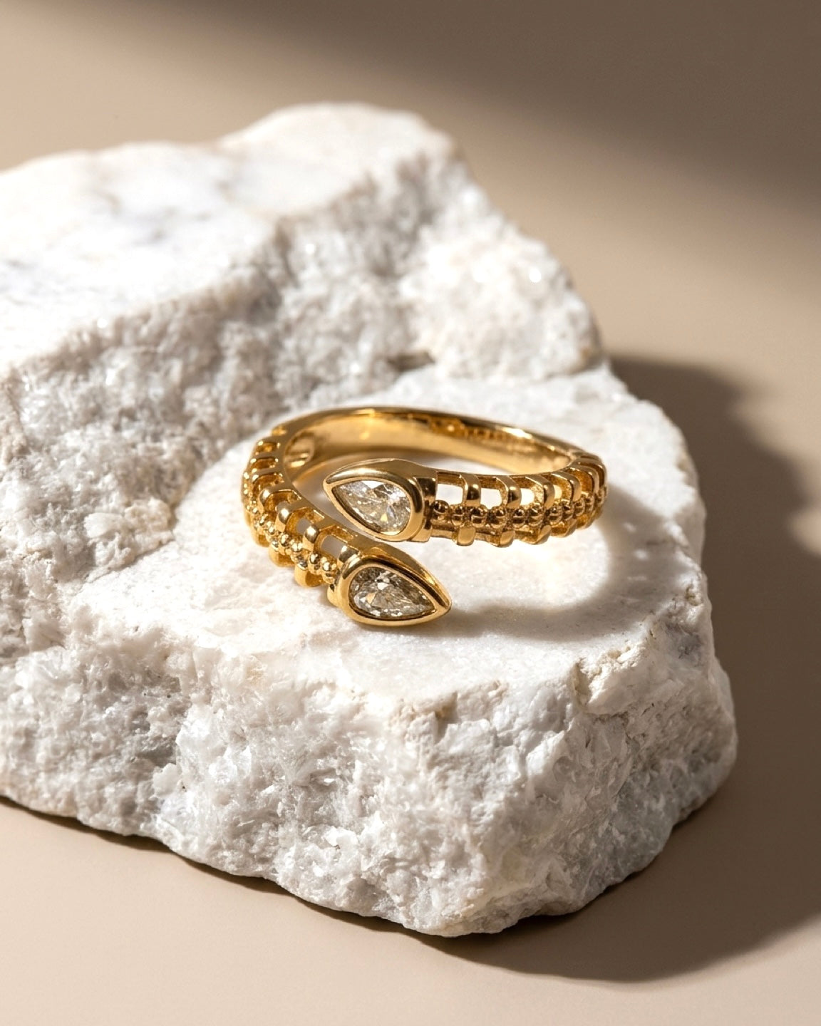 Éclat Coil Ring