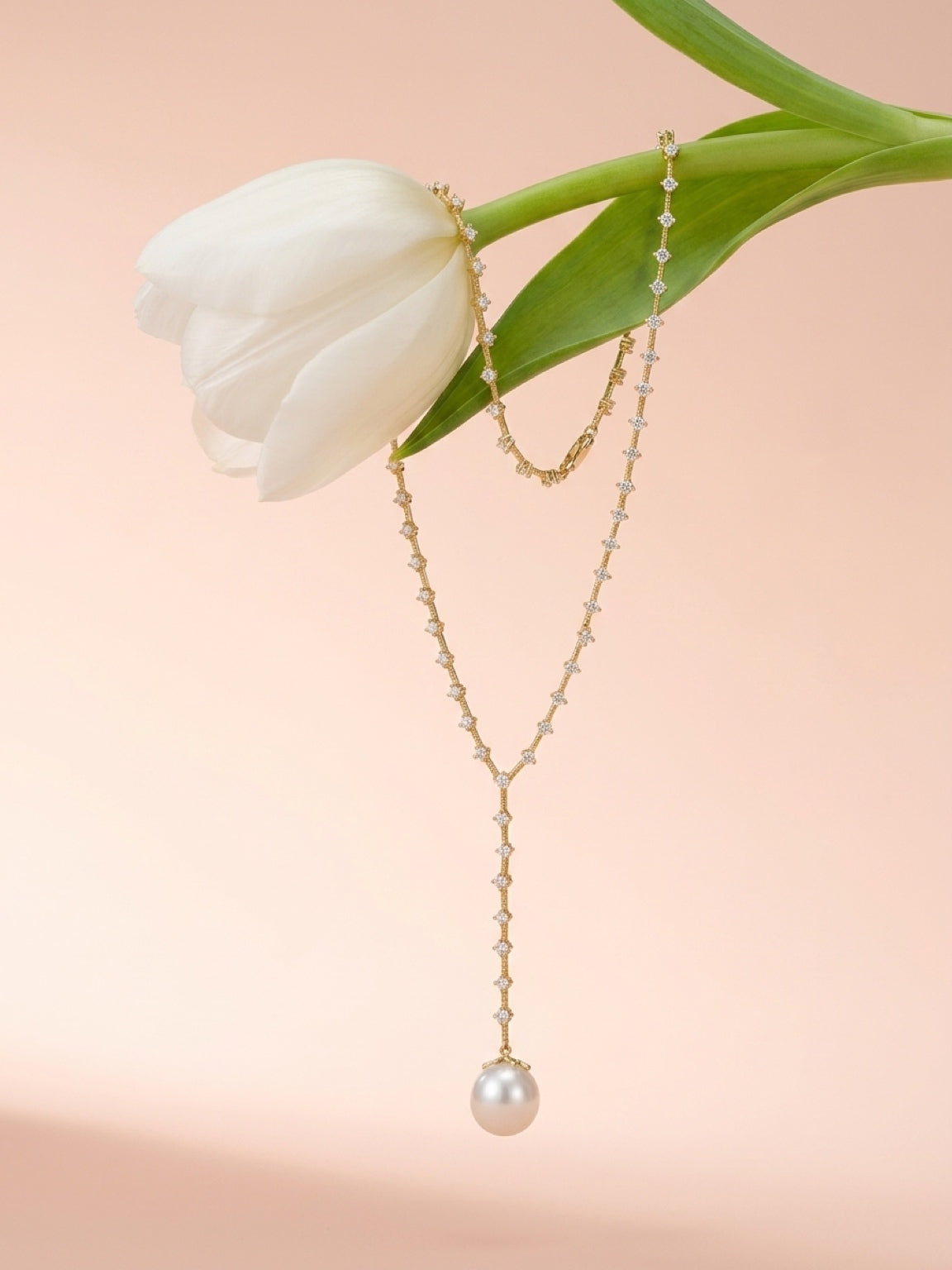 Pearla Bianca Chain