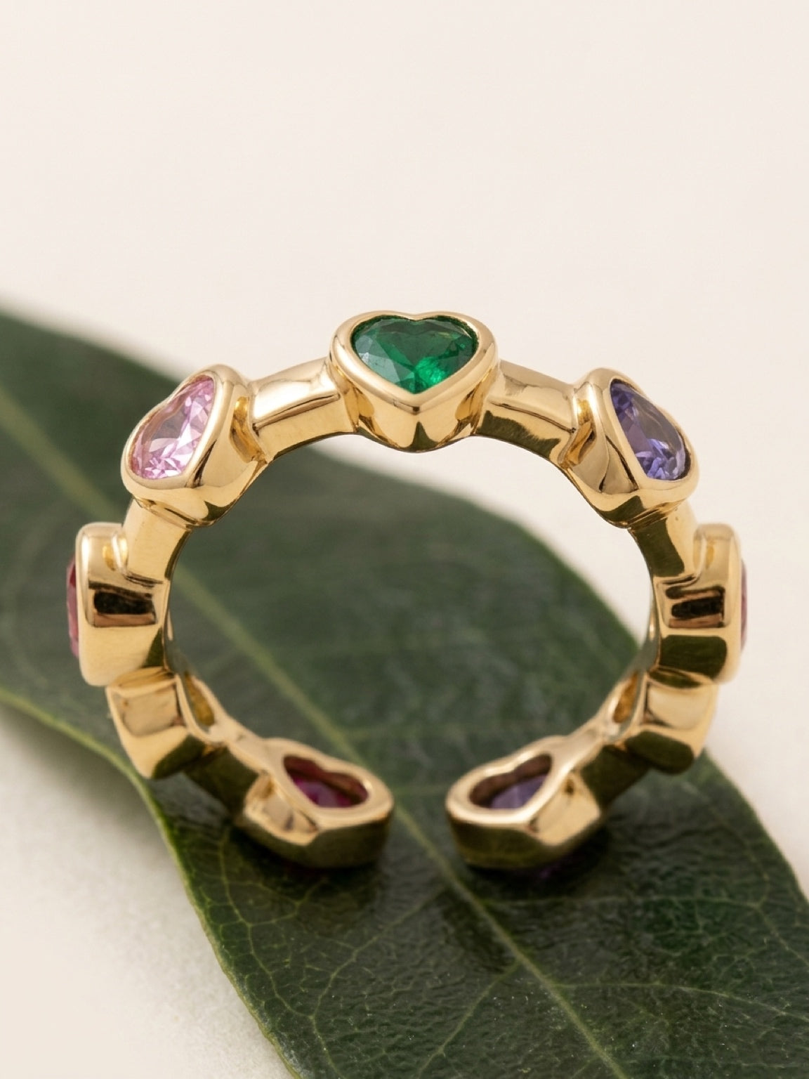 Amora Hearts Ring