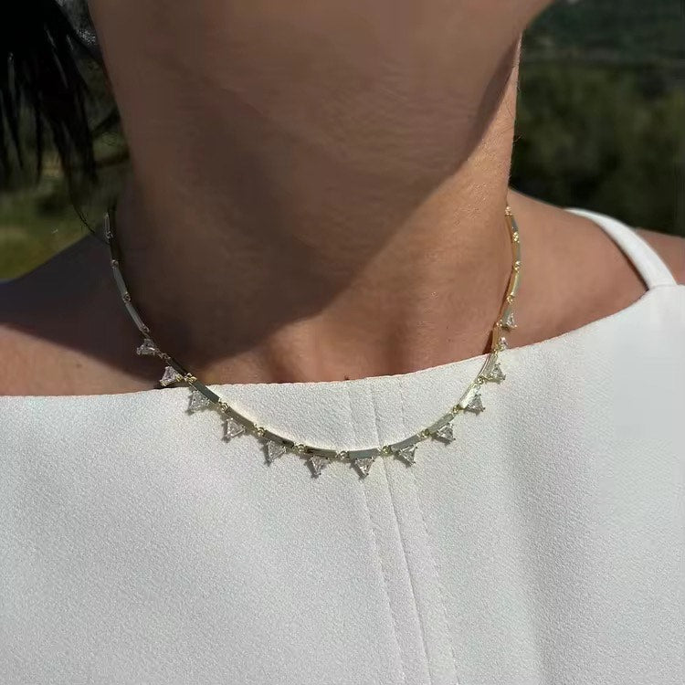 Queen’s Ray Necklace