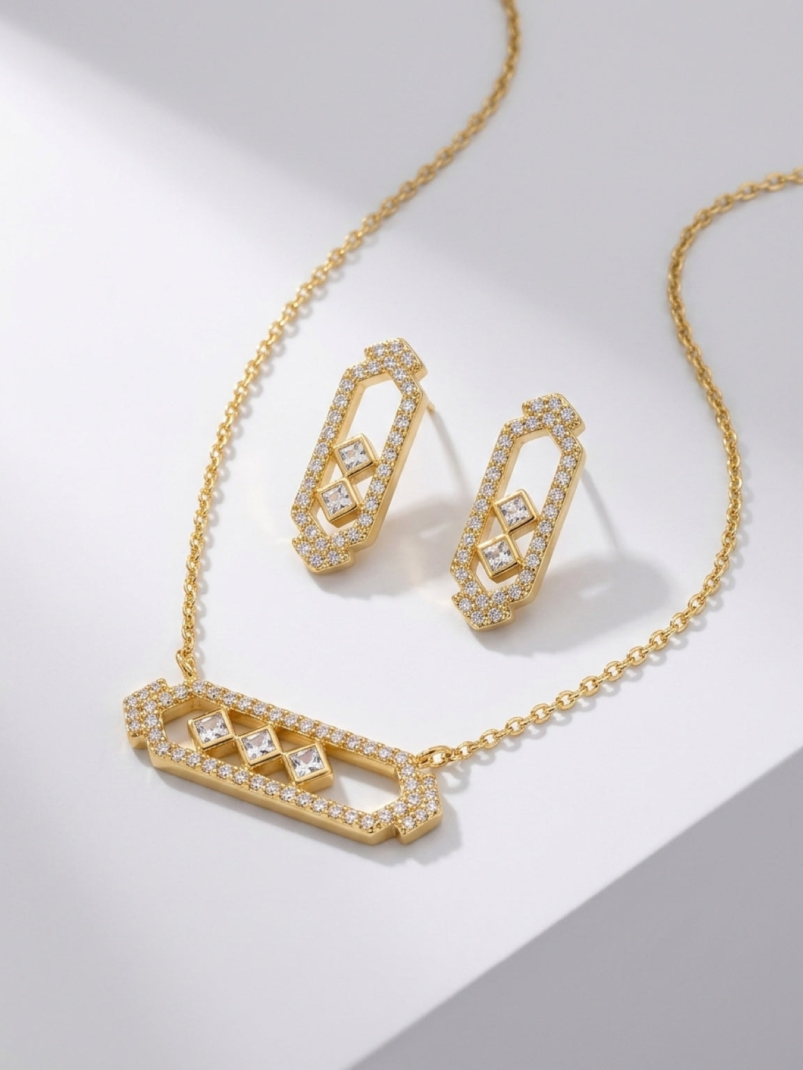 Sylvia Vaire Set