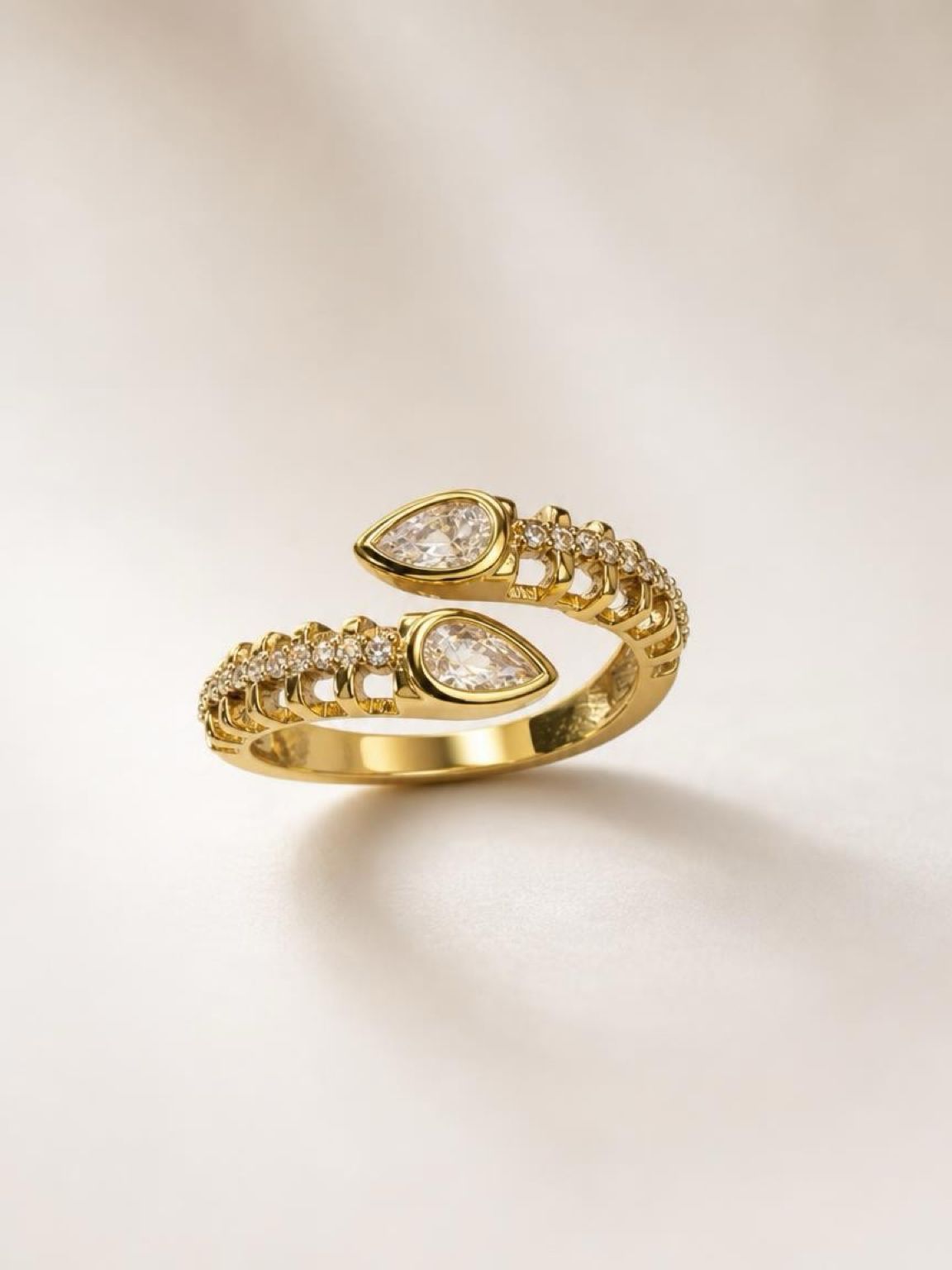 Éclat Coil Ring